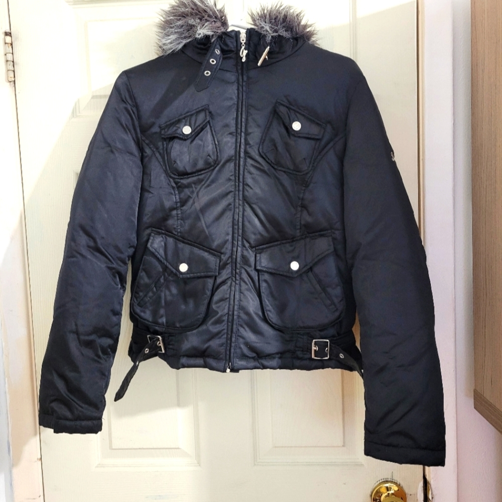 Women GUESS size medium Winter Down filled jacket/bomber black lightly used